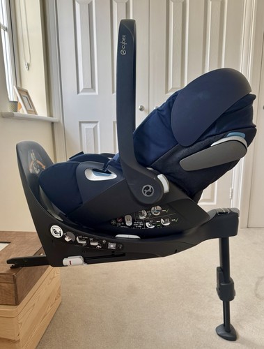 Cybex cloud size baby seat - z, i-size